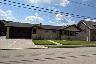 458 Bow St, Stockdale, PA 15483 - Photo 3