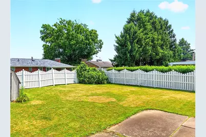 203 Halsey Dr, McKeesport, PA 15132 - Photo 3