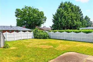 203 Halsey Dr, McKeesport, PA 15132 - Photo 3