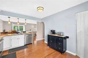 7319 Gena Ct, Pittsburgh, PA 15209 - Photo 11