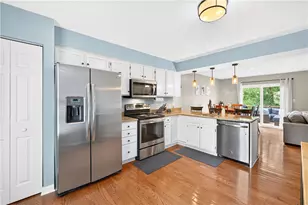 7319 Gena Ct, Pittsburgh, PA 15209 - Photo 9