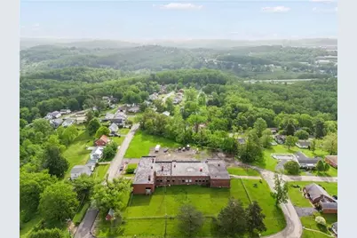 1530 Hillcrest Avenue, South Strabane, PA 15301 - Photo 5