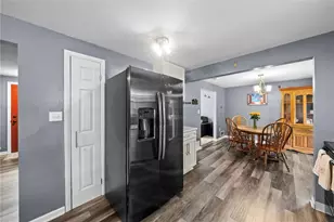 1033 Maripat Dr, South Park, PA 15129 - Photo 17