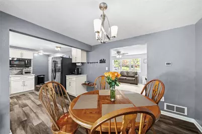 1033 Maripat Dr, South Park, PA 15129 - Photo 13