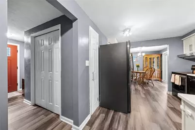 1033 Maripat Dr, South Park, PA 15129 - Photo 19