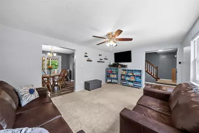 1033 Maripat Dr, South Park, PA 15129 - Photo 11