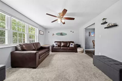 1033 Maripat Dr, South Park, PA 15129 - Photo 3