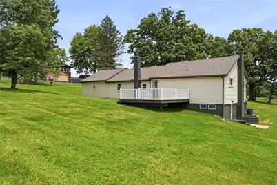 201 Hillvue Dr, Twp of But SE, PA 16001 - Photo 3