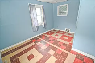 1115 Roosevelt St, Shenango Township, PA 16101 - Photo 15