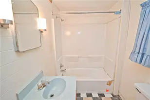 1115 Roosevelt St, Shenango Township, PA 16101 - Photo 11