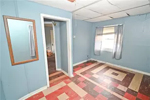 1115 Roosevelt St, Shenango Township, PA 16101 - Photo 17
