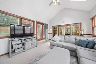 610 Kingfred Dr, North Huntingdon, PA 15642 - Photo 9