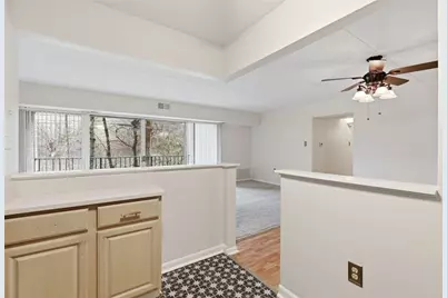 2160 Greentree Rd. #405W, Scott Township, PA 15220 - Photo 17