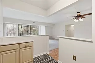 2160 Greentree Rd, Scott Township, PA 15220 - Photo 17