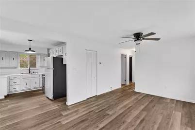 2945 Strachan Ave, Beechview, PA 15216 - Photo 3