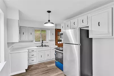 2945 Strachan Ave, Beechview, PA 15216 - Photo 5