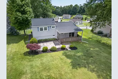 9 Robinwood Dr, Findlay Township, PA 15108 - Photo 23