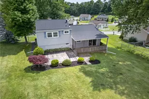 9 Robinwood Dr, Findlay Township, PA 15108 - Photo 23