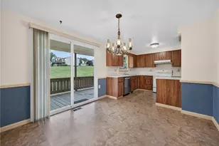 9 Robinwood Dr, Findlay Township, PA 15108 - Photo 7