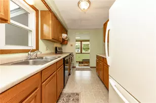 206 Lytle School Rd, Sandy Lake Township, PA 16145 - Photo 9
