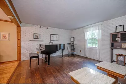 512 Aten Rd, Findlay Township, PA 15108 - Photo 13