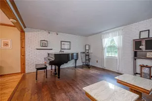 512 Aten Rd, Findlay Township, PA 15108 - Photo 13