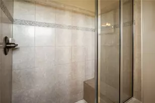 2194 Shawnee Dr, South Strabane, PA 15301 - Photo 15