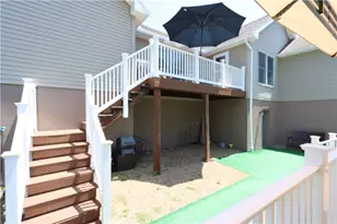 208 Howard Rd, Economy, PA 15143 - Photo 13