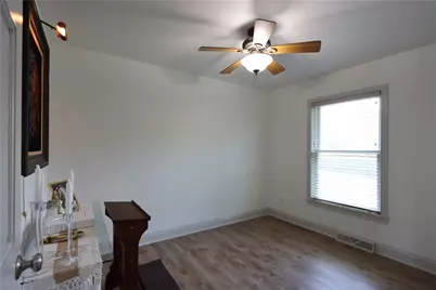 208 Howard Rd, Economy, PA 15143 - Photo 29