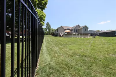 208 Howard Rd, Economy, PA 15143 - Photo 7