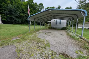 39 Grandview Dr, Perry Township, PA 16130 - Photo 3