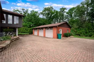 112 Philmar Dr, Summit Township, PA 16002 - Photo 5
