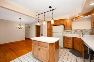 112 Philmar Dr, Summit Township, PA 16002 - Photo 17