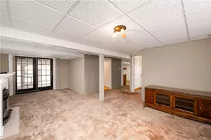 112 Philmar Dr, Summit Township, PA 16002 - Photo 29