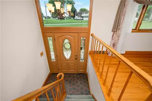 112 Philmar Dr, Summit Township, PA 16002 - Photo 9