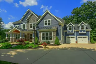 125 Fairview Dr, Cranberry Township, PA 16066 - Photo 1