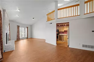 101 Victoria Dr, North Strabane, PA 15317 - Photo 5