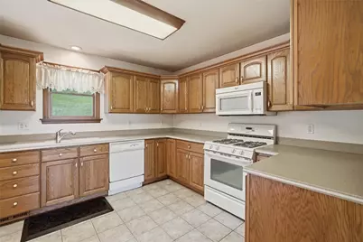 1105 Hazel St, South Park, PA 15236 - Photo 19