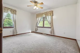 1105 Hazel St, South Park, PA 15236 - Photo 29