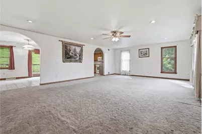1105 Hazel St, South Park, PA 15236 - Photo 9