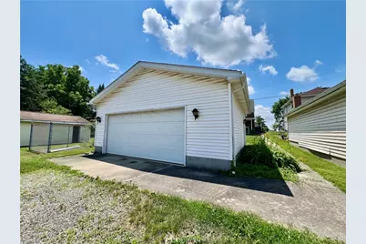 1707 Huron Ave, New Castle, PA 16101 - Photo 3