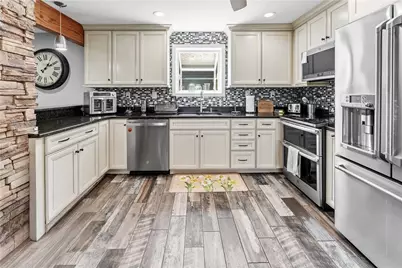 1147 N Gallatin Ave Ext, Uniontown, PA 15401 - Photo 13