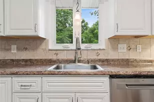 1177 St Vincent Dr, Monroeville, PA 15146 - Photo 11