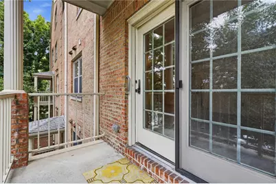4677 Bayard St #204, Pittsburgh, PA 15213 - Photo 13