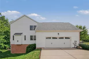 824 Westminster Ln, Cranberry Township, PA 16066 - Photo 5
