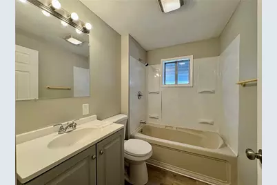 594 E Madison St, Rochester, PA 15074 - Photo 13