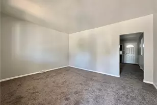 594 E Madison St, Rochester, PA 15074 - Photo 3