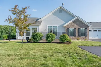 906 Spring Valley Dr, Jackson Township, PA 16063 - Photo 1