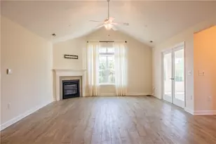906 Spring Valley Dr, Cranberry Township, PA 16063 - Photo 9