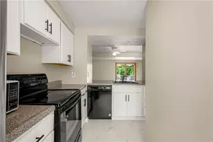 6246 Spring House Pl, South Fayette, PA 15017 - Photo 11